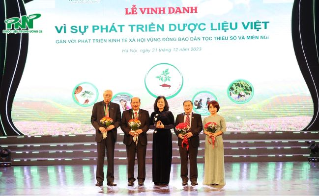 Lễ vinh danh Vì sự phát triển dược liệu Việt 2023